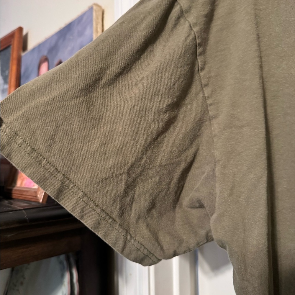The North Face Men's Olive T-Shirt size lg army green. 2/26/b 39 - Picture 3 of 7